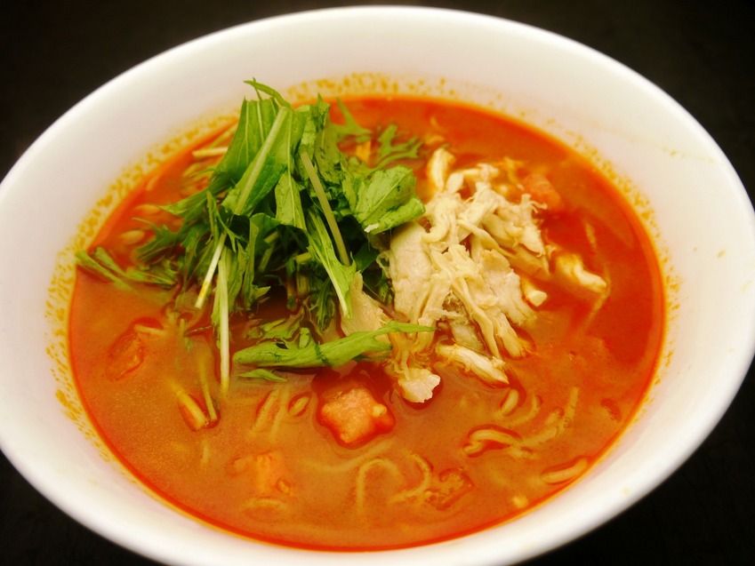 こんにゃくトマトらーめん　美と健康